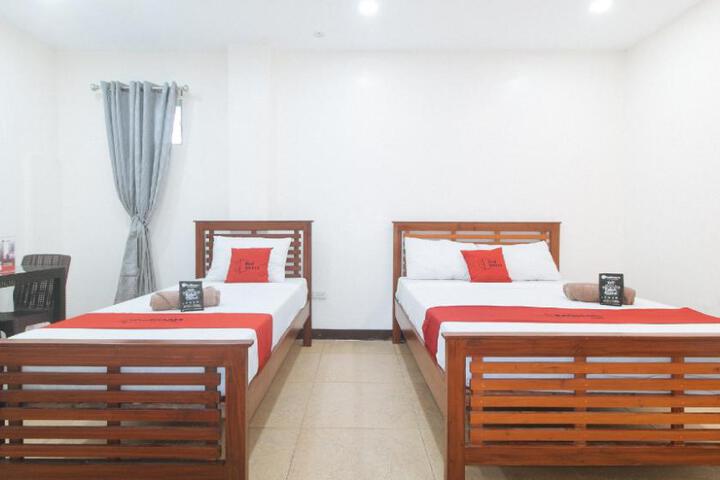 RedDoorz at RJs Bldg near Lyceum Gen Trias Cavite