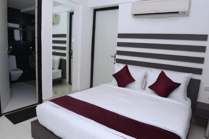 Room 7 of 7