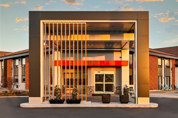Hotel 52 of 60