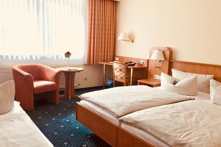 Room 10 of 44