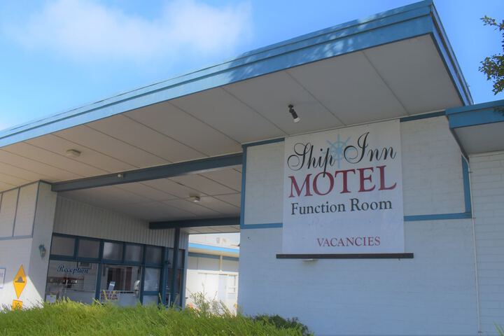 Hotel 79 of 118