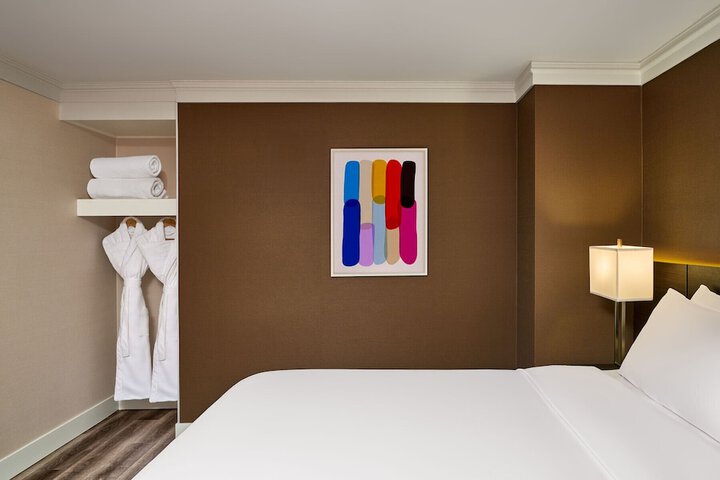 Room 5 of 26