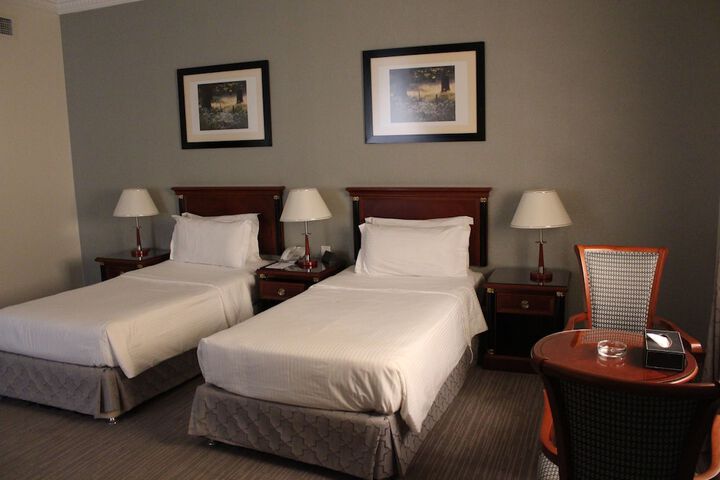 Room 65 of 132