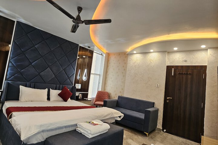 Hotel Anu in Phulpur