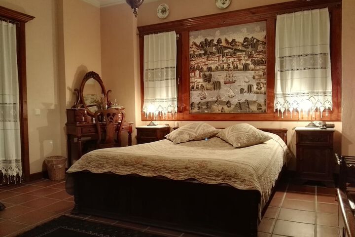 Room 13 of 94
