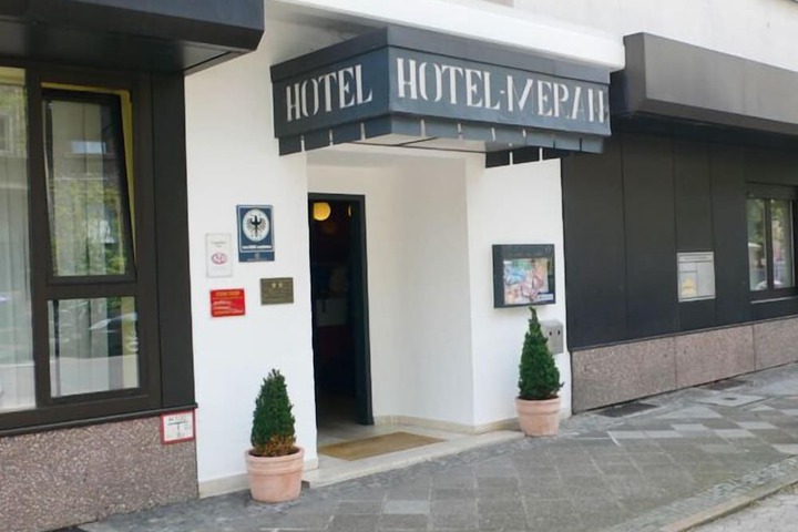 Hotel Meran Hallenbad &  Sauna in Saarbrücken