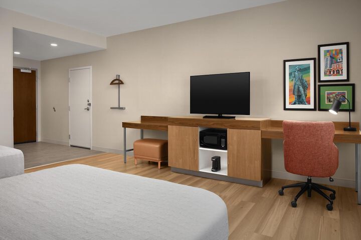 Room 10 of 55