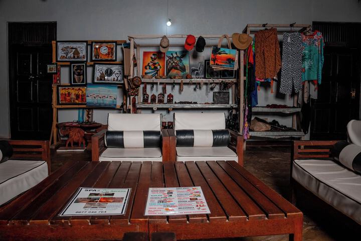 Gift Shop 90 of 146