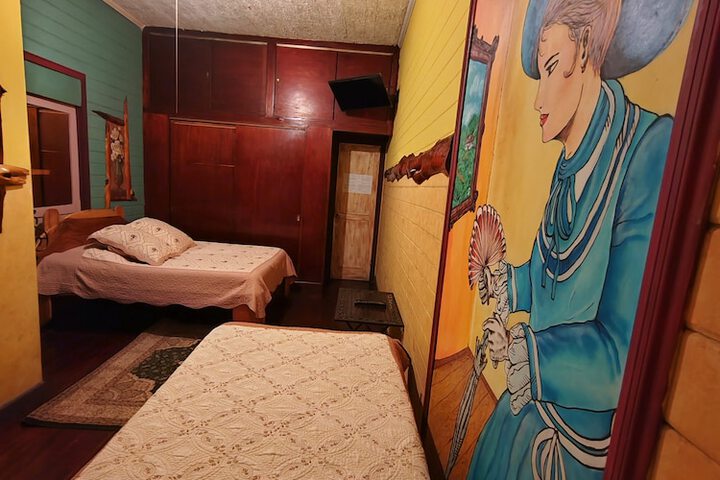 Room 16 of 41
