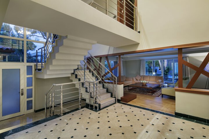Hotel Interior 173 of 225