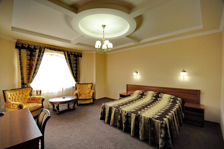 Room 14 of 40