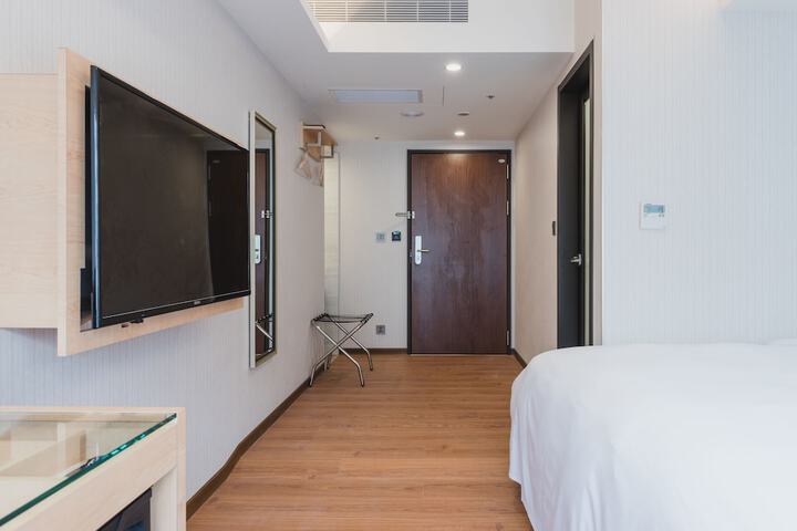 Room 21 of 89