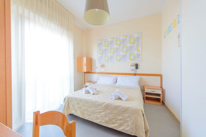Room 7 of 46