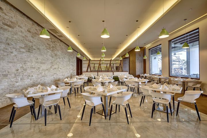 Dining 160 of 218