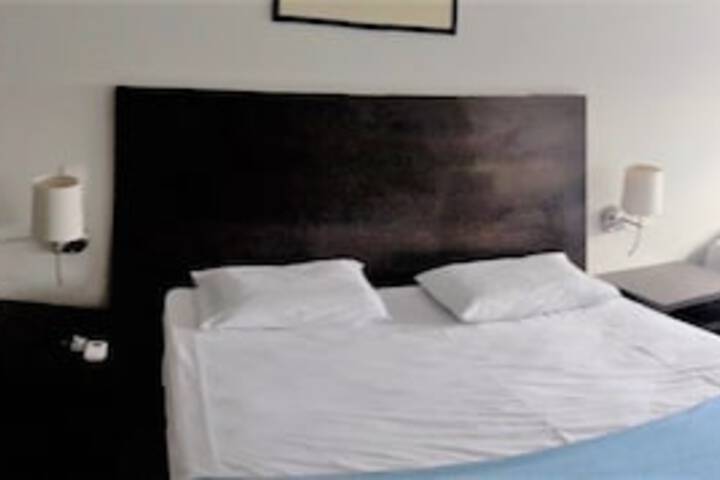 Room 11 of 26
