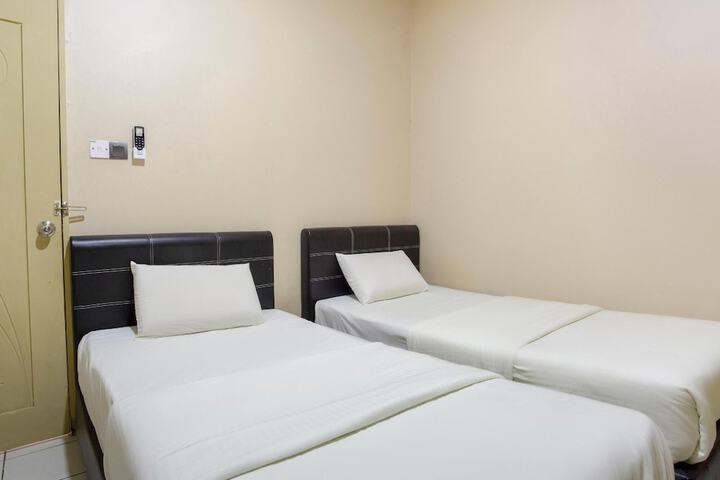 Room 5 of 15