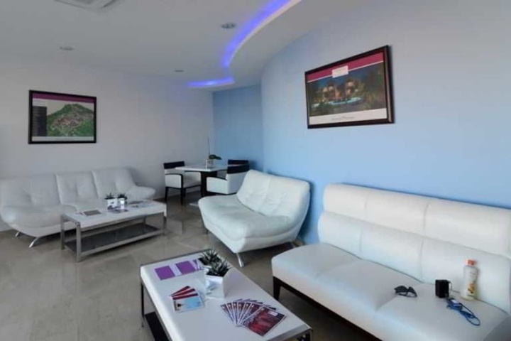 Room 9 of 22