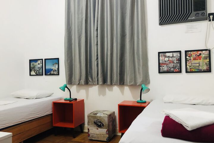 Room 11 of 29