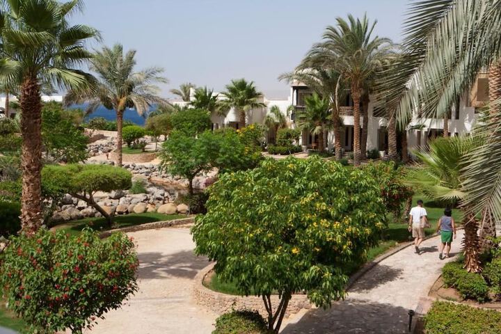 Hotel Exterior 42 of 59