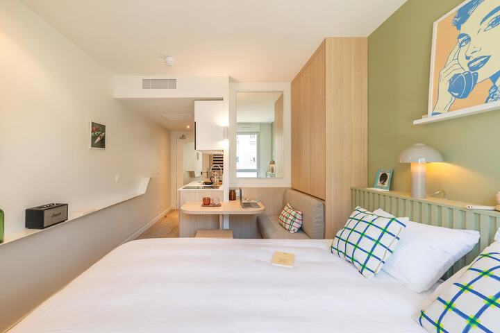 Room 25 of 105