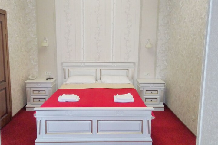 Room 5 of 35