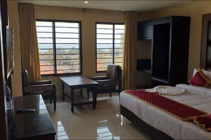 Room 5 of 25