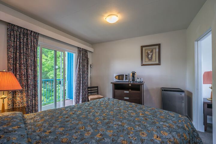 Room 16 of 42