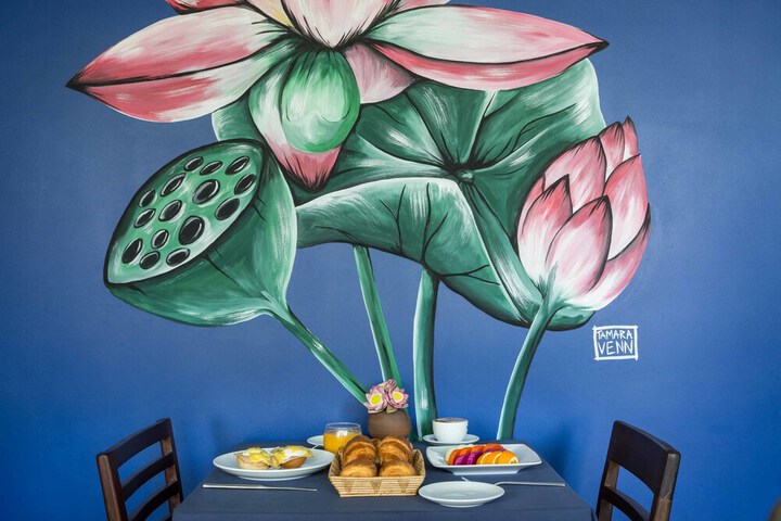 Breakfast/Coffee Service 70 of 95