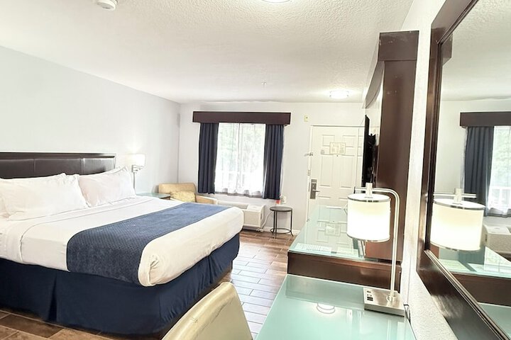 Room 42 of 93