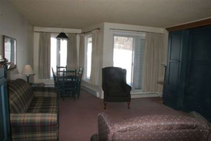 Room 12 of 42