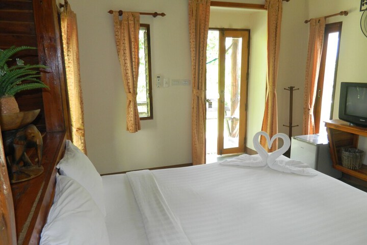 Room 15 of 83