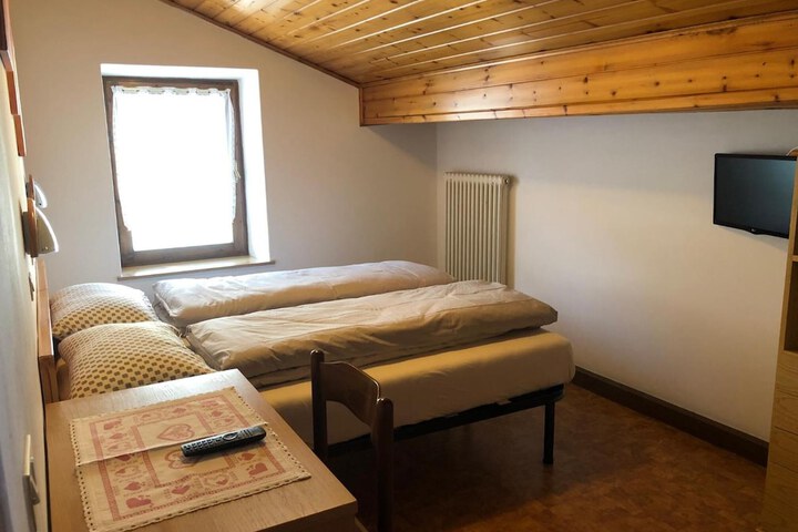 Room 30 of 69