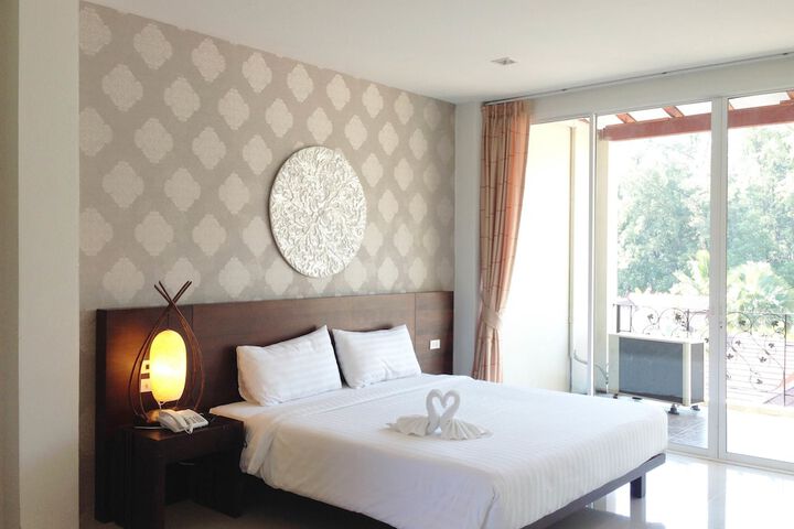 Room 17 of 104