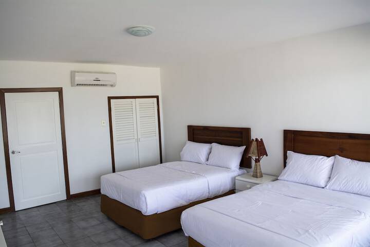 Room 8 of 13