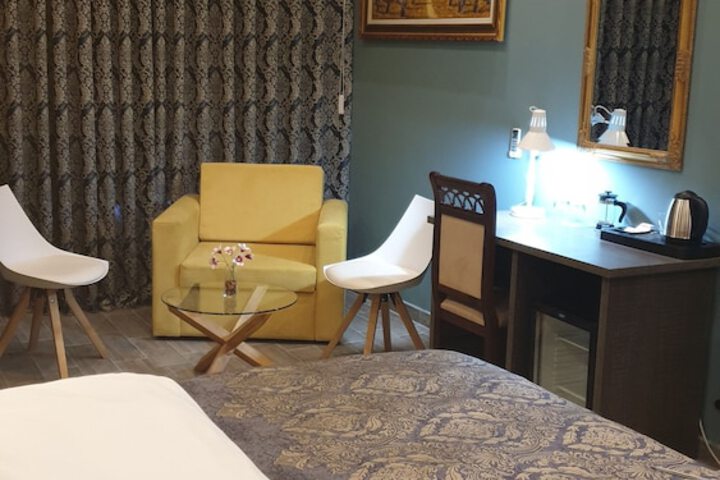 Room 16 of 70