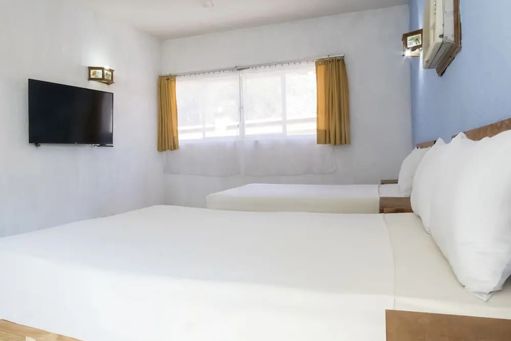 Room 5 of 14