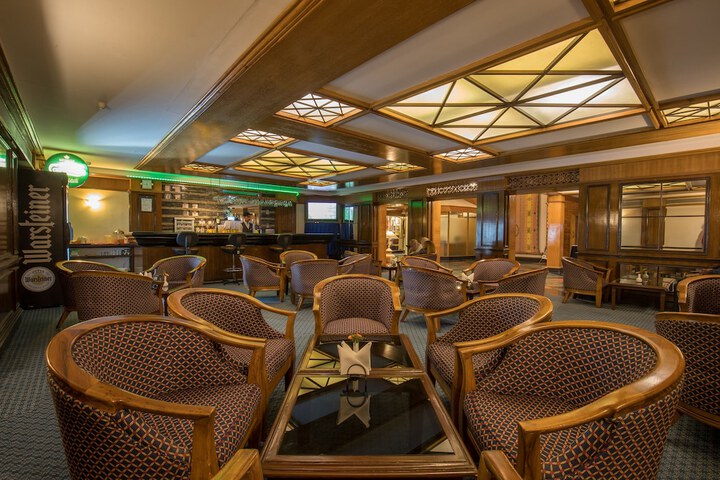 Lounge 47 of 72