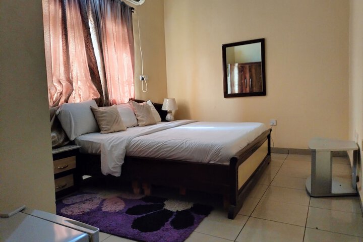 Room 26 of 48