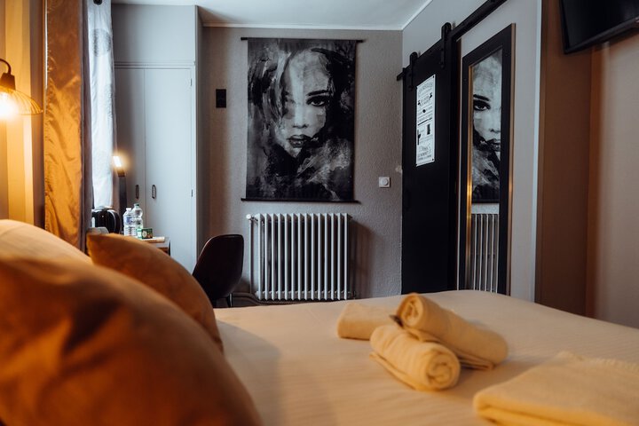Room 8 of 58