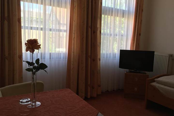 Room 16 of 59