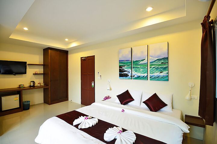 Room 13 of 52