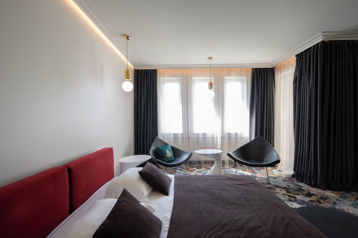 Room 16 of 70