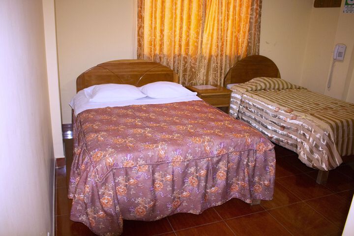 Room 6 of 7