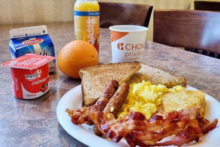 Breakfast area