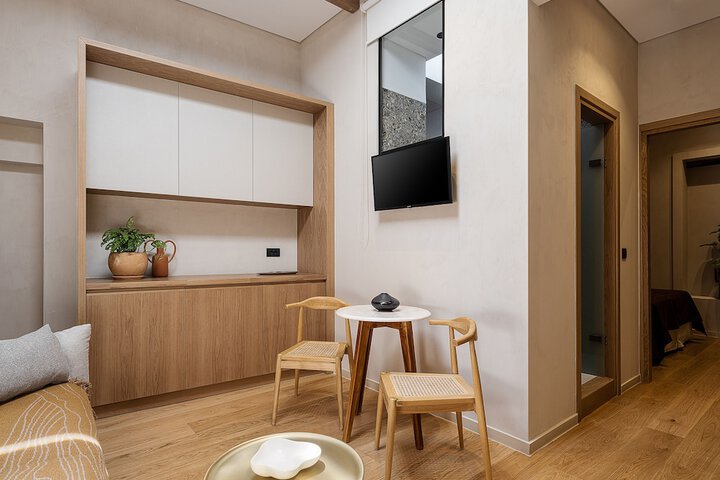 Room 42 of 72
