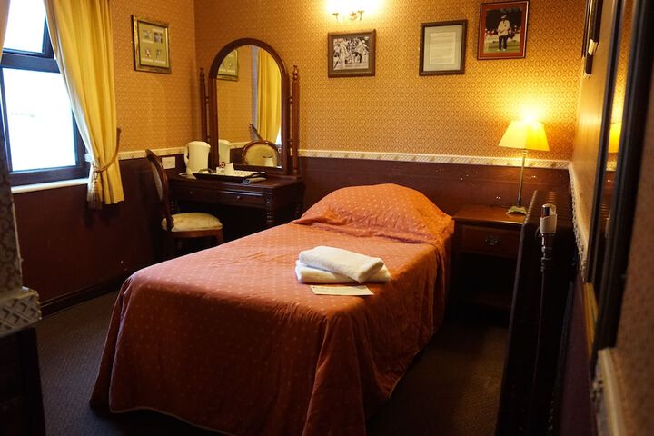 Room 4 of 31