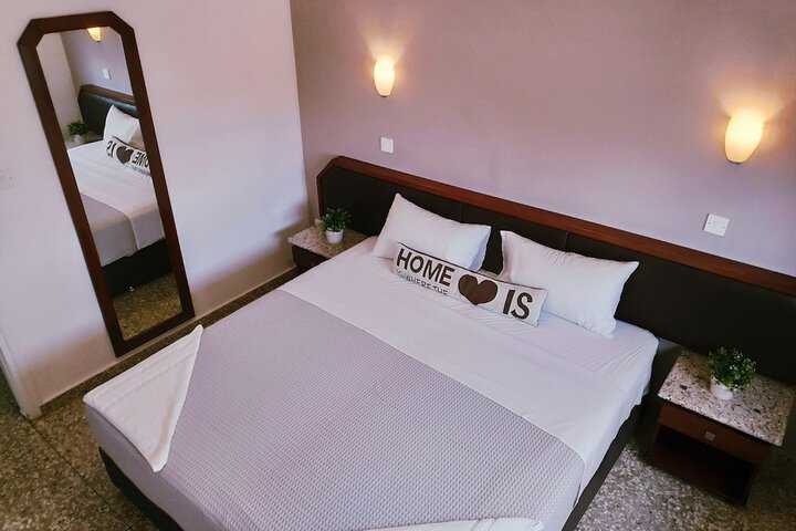 Room 16 of 84