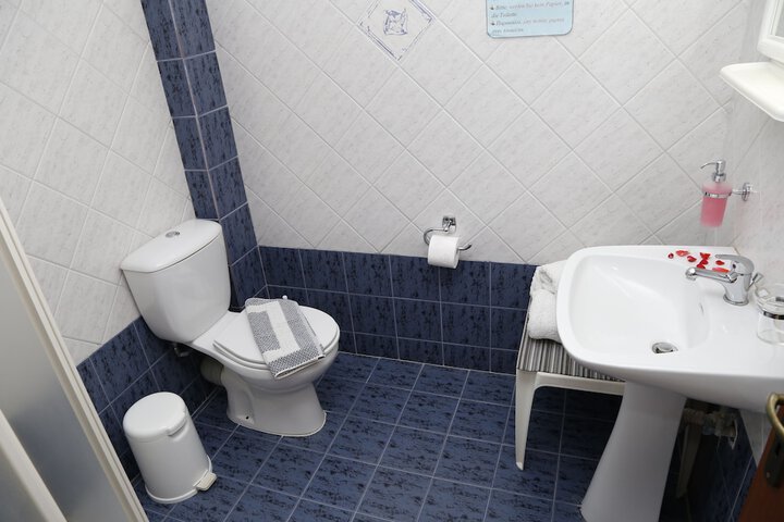 Room 45 of 110