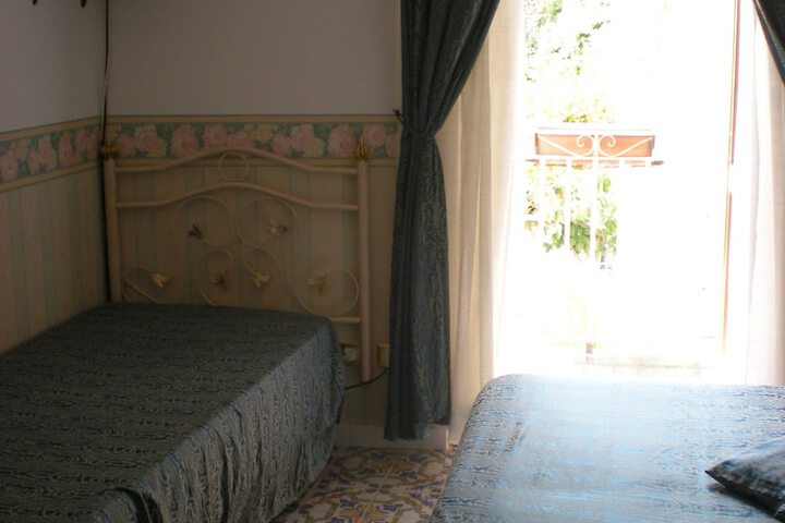 Room 15 of 39