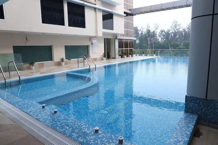 Pool 46 of 71